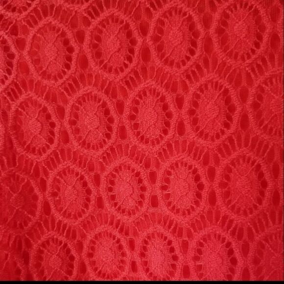 4/$20 Elle  Poppy Red Lace Overlay Peter Pan Collar Top - Picture 5 of 7